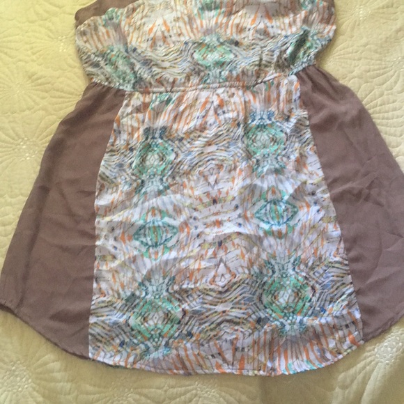 Sleeveless Lightweight Print Dress - Picture 3 of 5